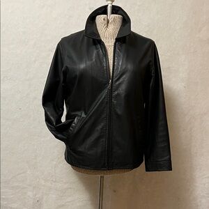 Eddie Bauer Size Large Classic Black Leather Jacket
